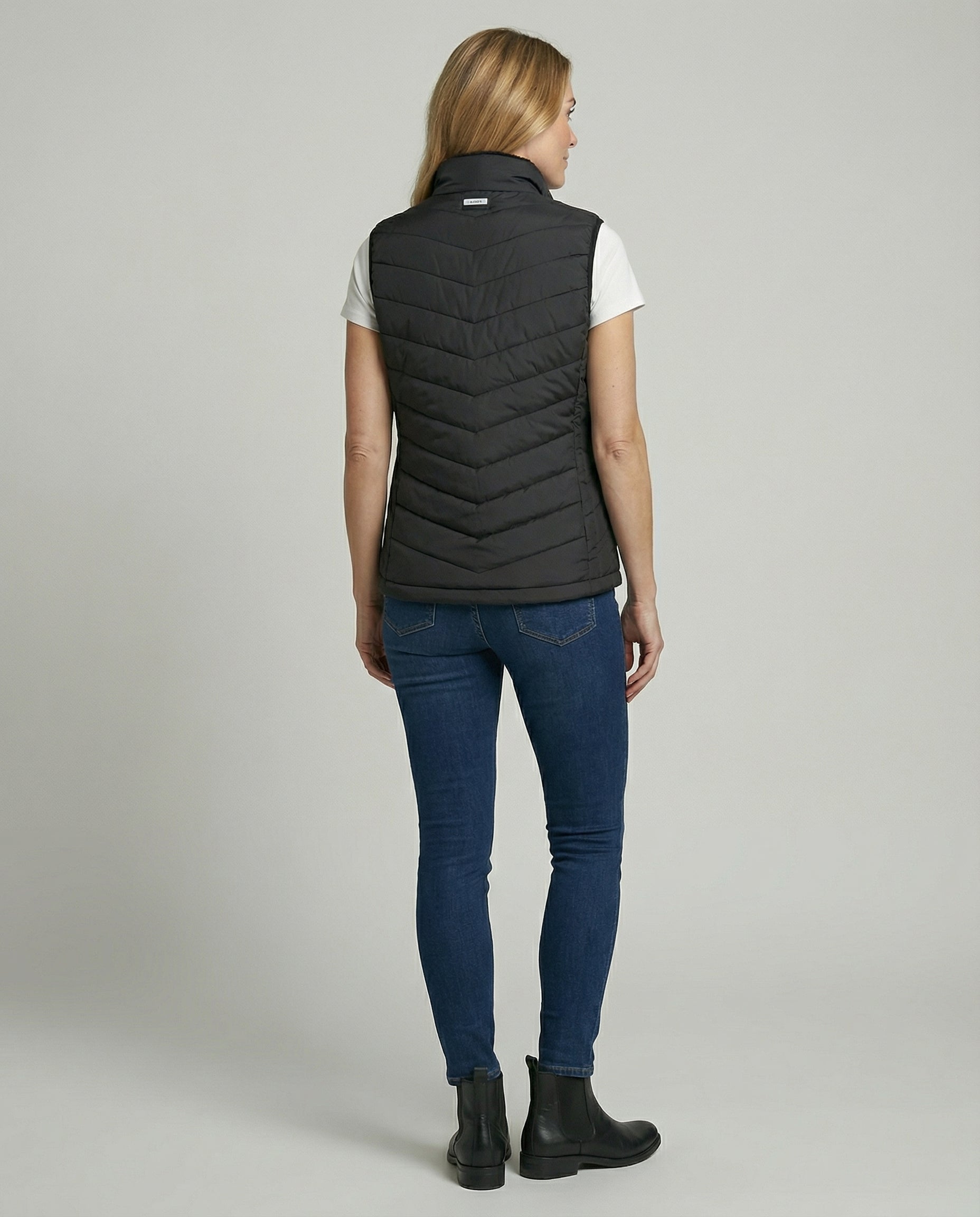 Tova Heated Vest — Midnight