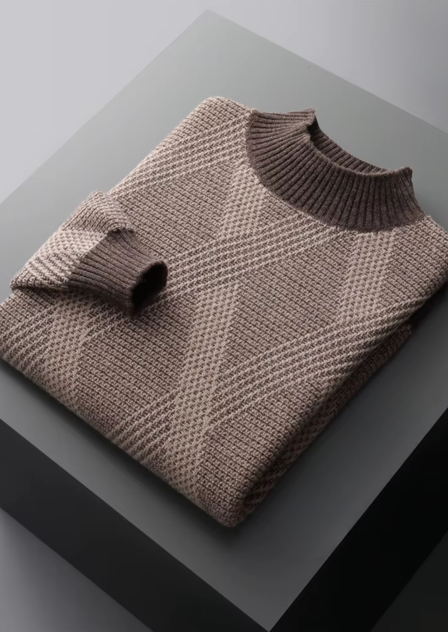 Pull col montant en laine mérinos extra-fine pure avec motif bicolore