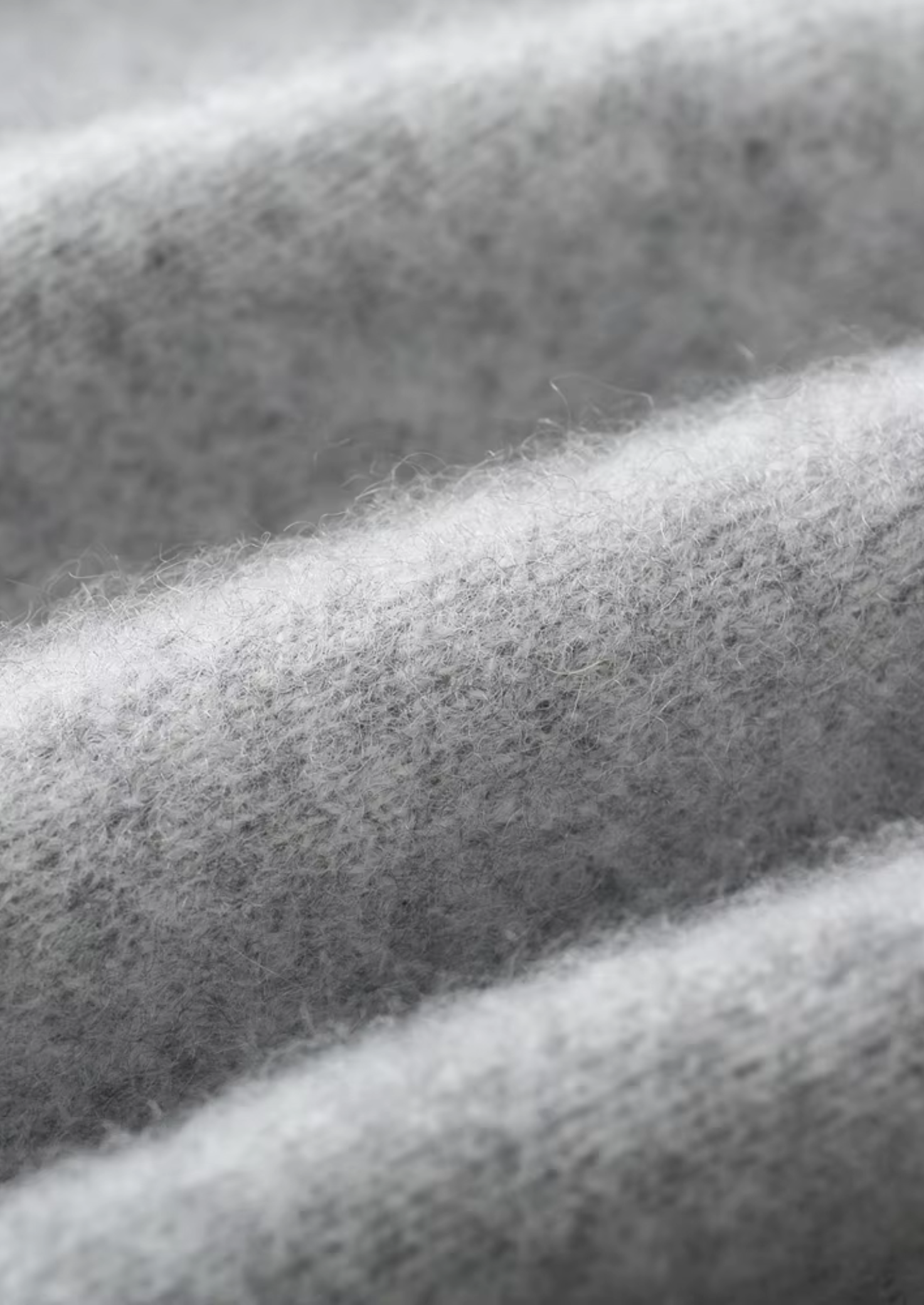 PULL COL V EN LAINE MÉRINOS EXTRA-FINE PURE
