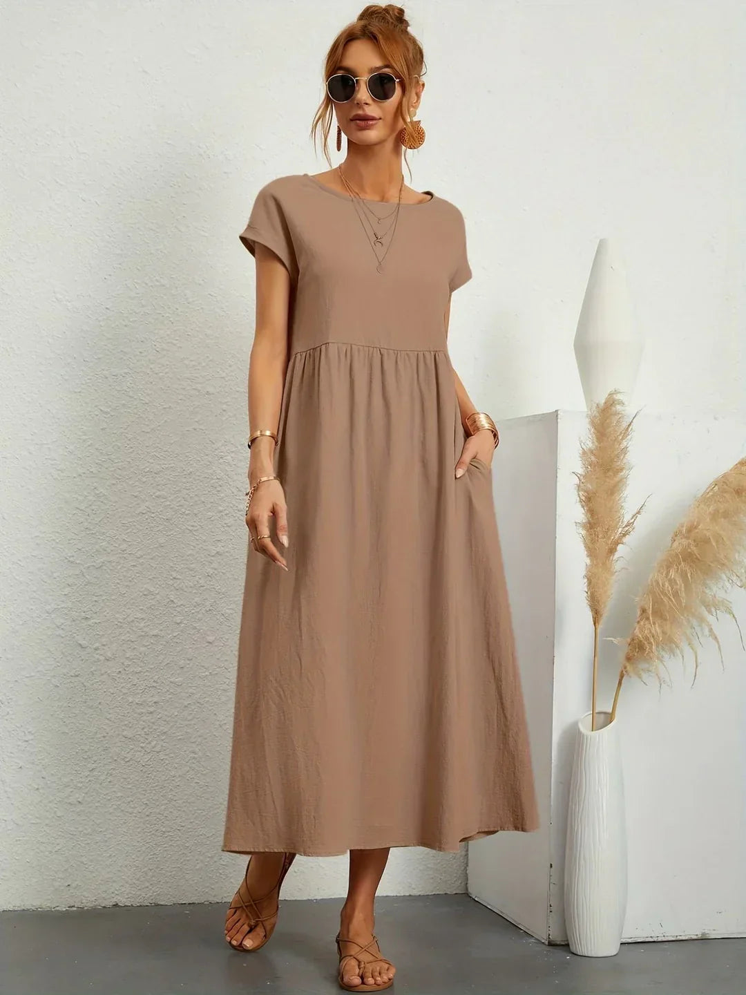 Gabrielle™ — Élégance intemporelle dans une robe midi fluide