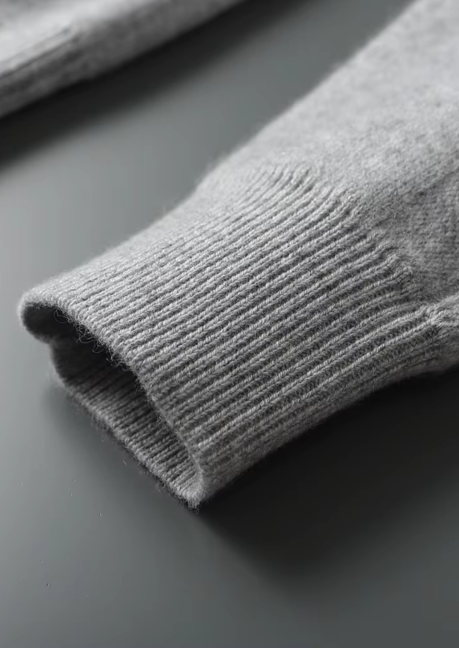 Pull-over essentiel en cachemire premium à demi-fermeture éclair