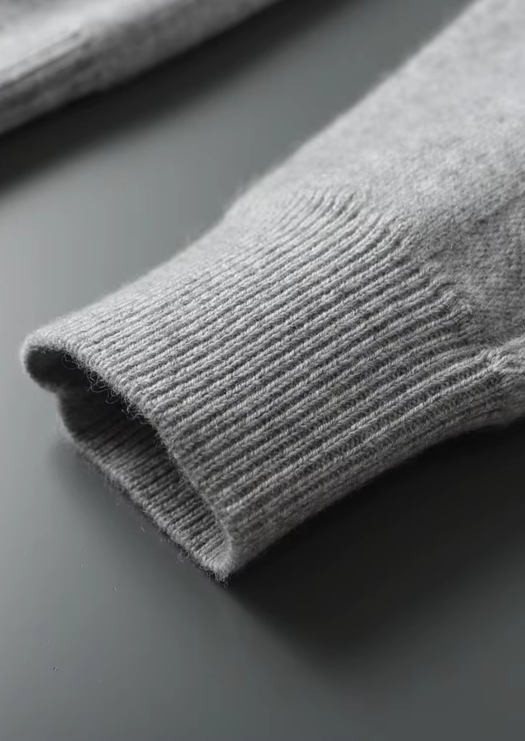 Pull essentiel en cachemire premium à demi-fermeture éclair