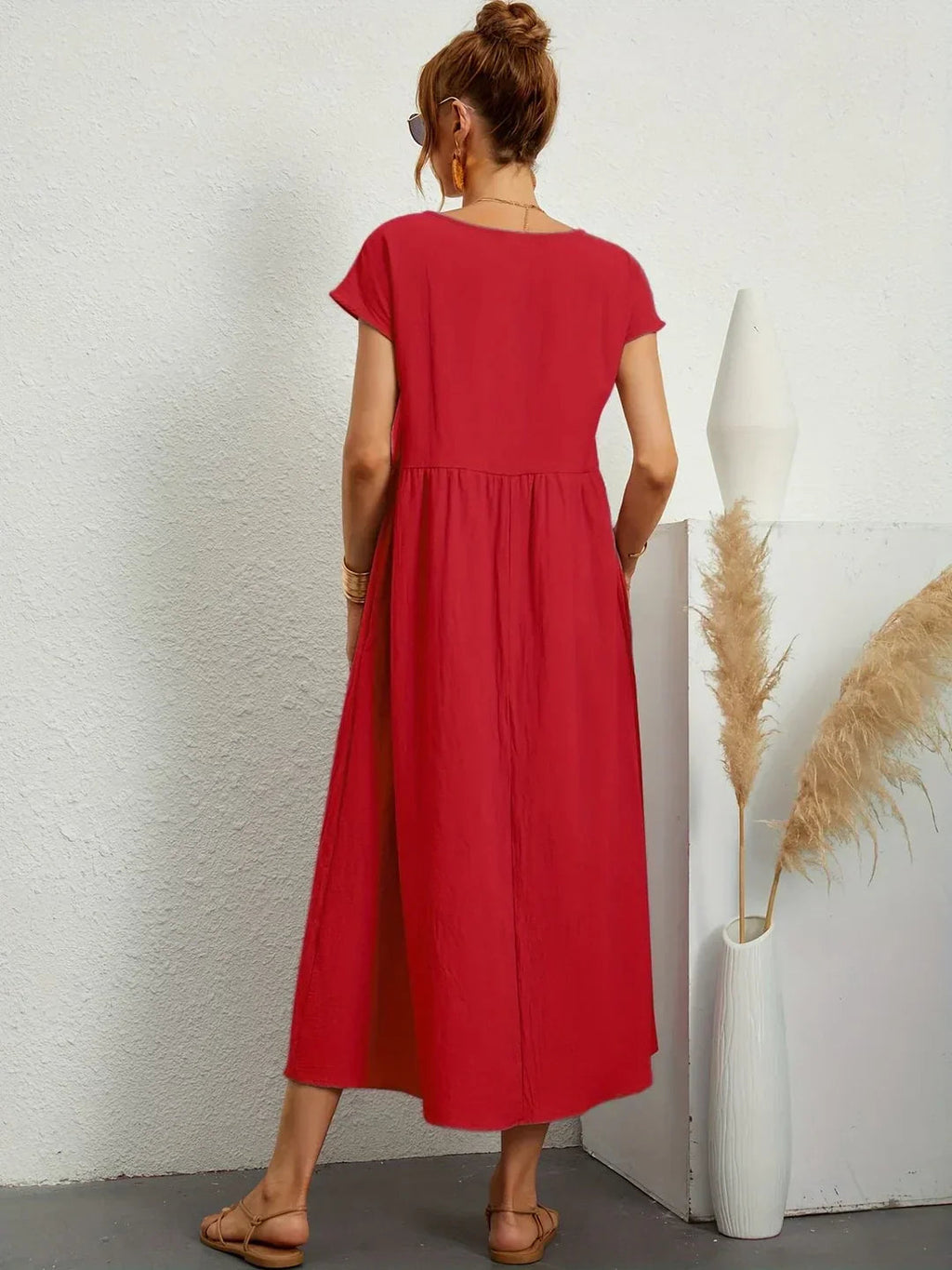 Gabrielle™ — Élégance intemporelle dans une robe midi fluide
