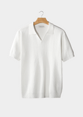 Polo blanc côtelé avec col ouvert