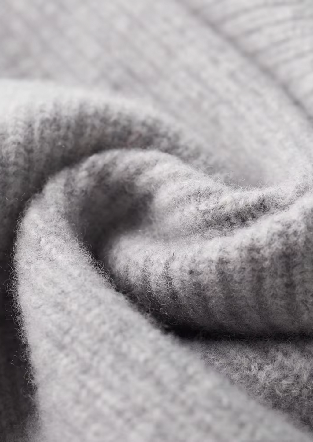 Cardigan en laine mérinos extra-fine pure à côtes tricotées