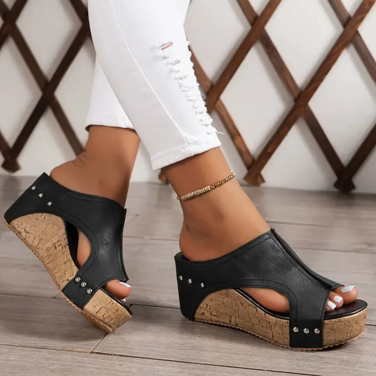 Liora Wedge — Cork & Coal