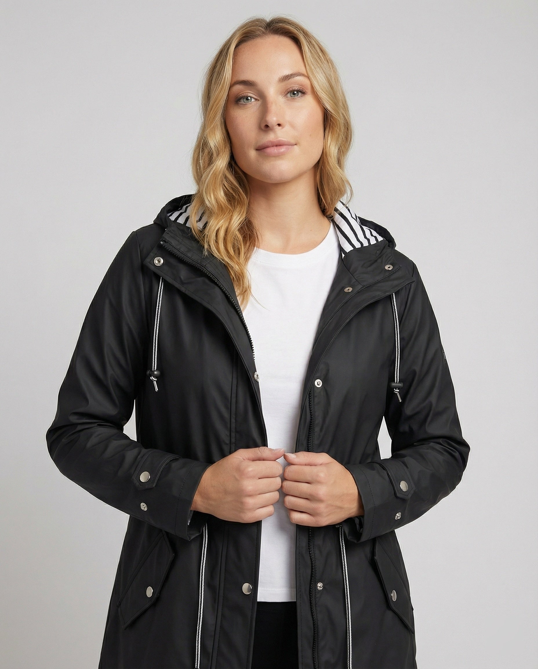 The Sora — Midnight Hooded Parka